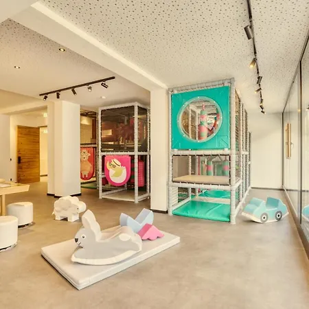 Alpenhotel Kindl Hotel 4*