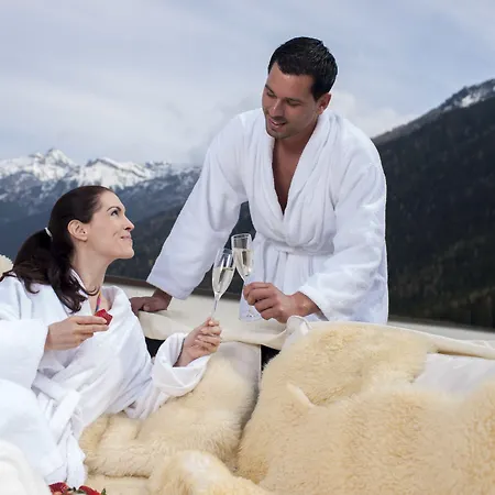 Familotel Kindl Нойштифт-им-Штубайталь