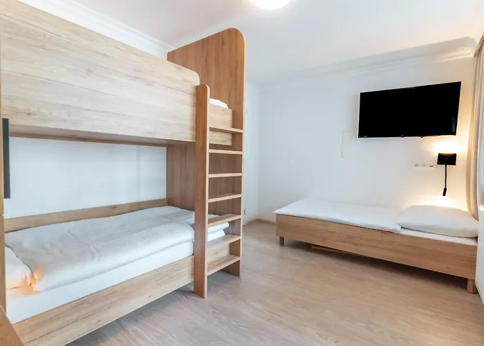 Familotel Kindl ホテル ノイシュティフト・イム・シュトゥーバイタール